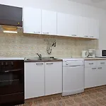With Parking Space - Donja - Rab - 4966 Apartmán Supetarska Draga