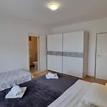Apartmán With Parking Space - Donja - Rab - 4966 Supetarska Draga