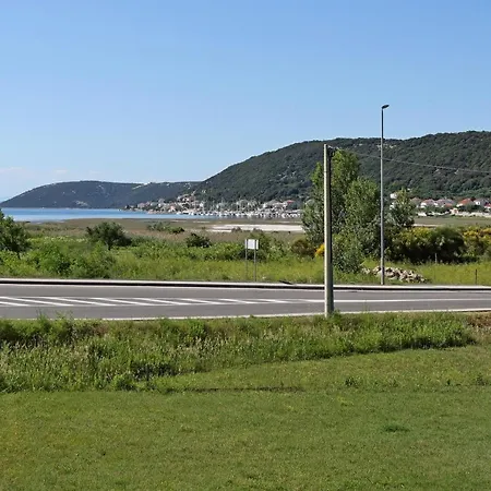 Apartment With A Parking Space - Donja, Rab - 4966 *
