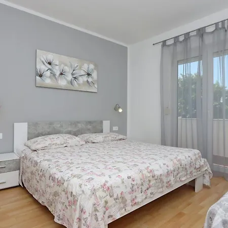 With A Parking Space - Donja, Rab - 4966 Apartment
