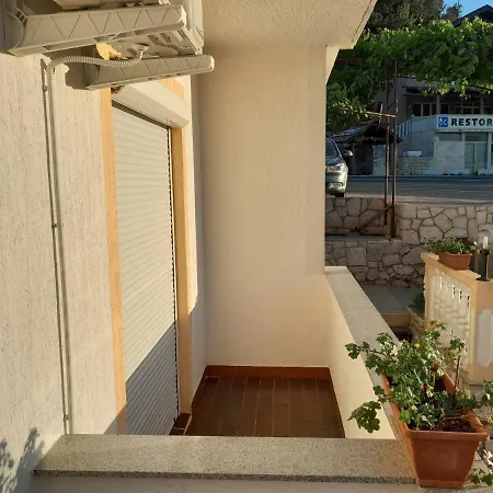 With A Parking Space - Donja, Rab - 4966 Apartment *