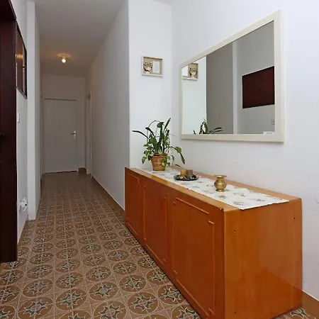 Apartman With A Parking Space - Donja, Rab - 4966 *